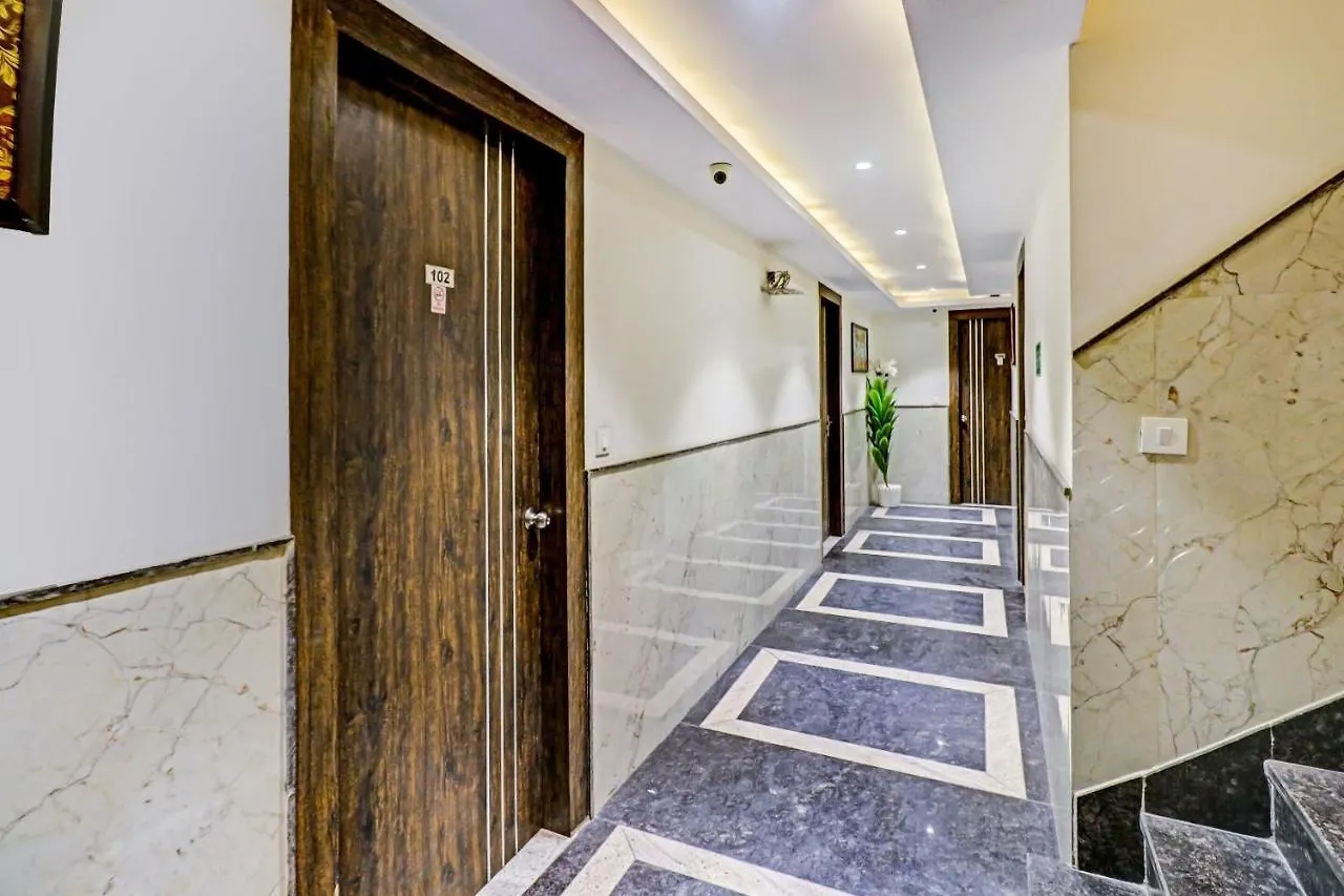 Hotel Nirvana Near Delhi Airport New Delhi 4*,