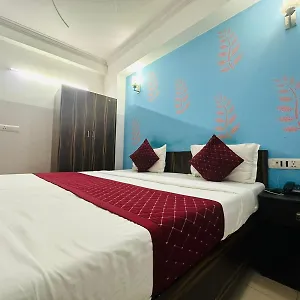4* Hotel Galaxy Near Delhi International Airport