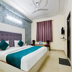3* Hotel Mayank Plaza-near Igi Airport Terminal-3